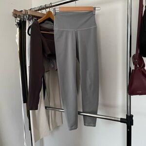 Gray Women's High-Waisted Yoga Leggings